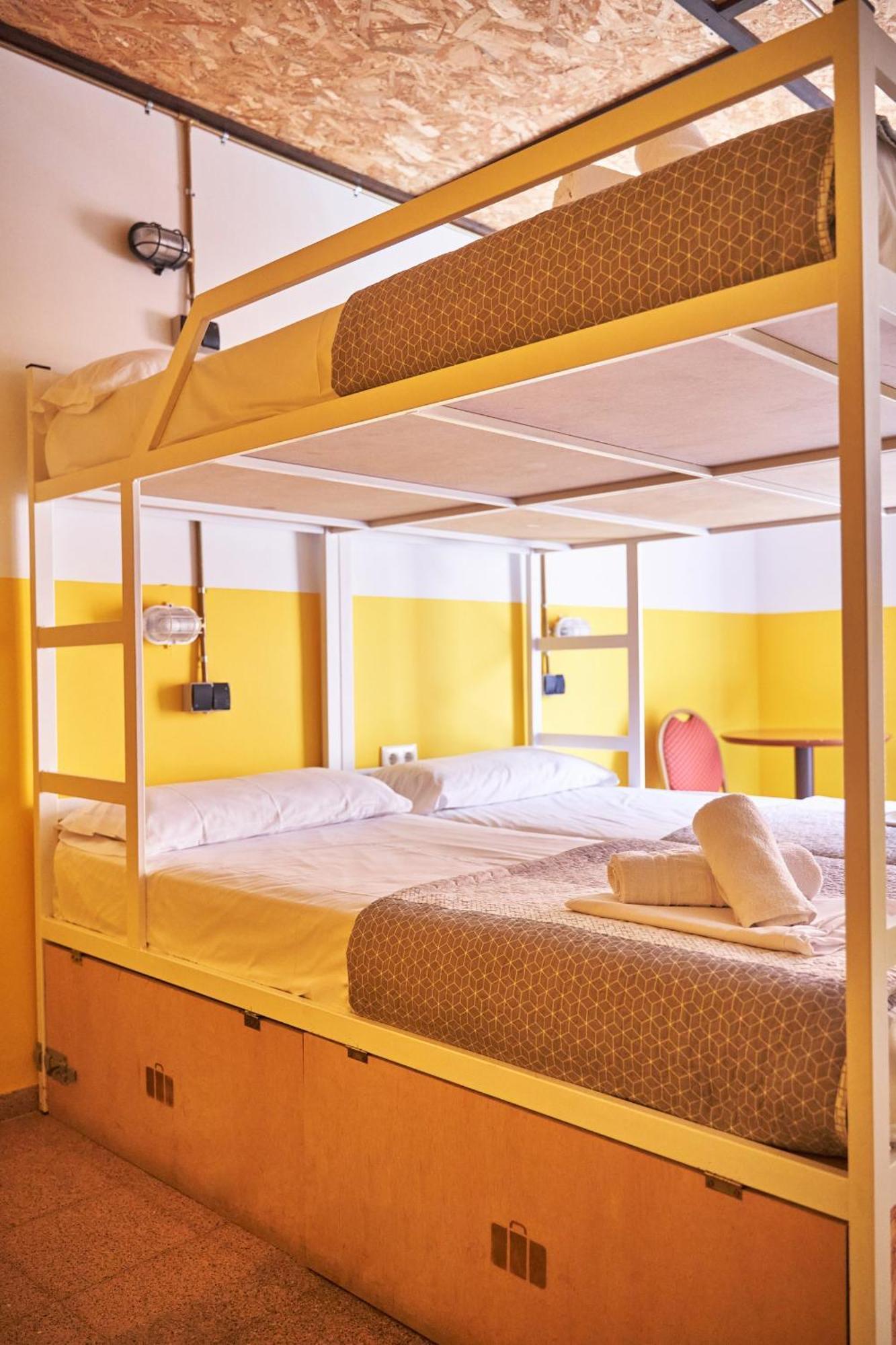 Loft Hostal Group Lloret de Mar Exterior photo